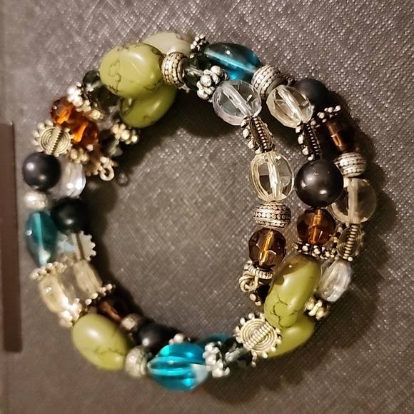 Premier Designs Vintage Memory Wire Bracelet - Picture 3 of 5